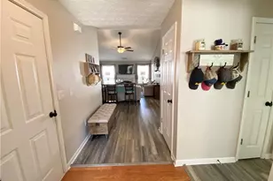 967 Village View Cir, Loganville, GA 30052 - Photo 27