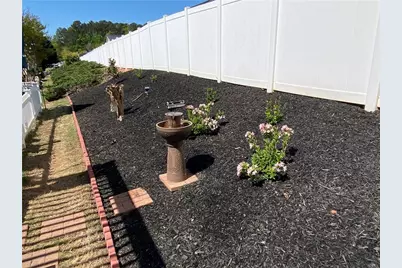 967 Village View Circle, Loganville, GA 30052 - Photo 7