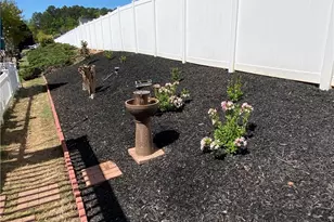 967 Village View Cir, Loganville, GA 30052 - Photo 7