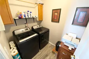 967 Village View Cir, Loganville, GA 30052 - Photo 49