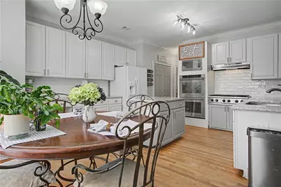 325 Camber Woods Court, Roswell, GA 30076 - Photo 5