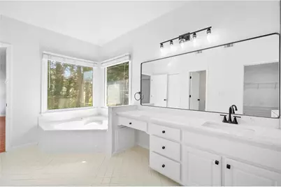 2251 Lake Haven Way, Suwanee, GA 30024 - Photo 33