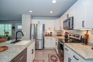 2710 Maple Ln, Cumming, GA 30041 - Photo 7