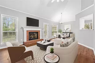 111 Greenpointe Way, Carrollton, GA 30117 - Photo 3