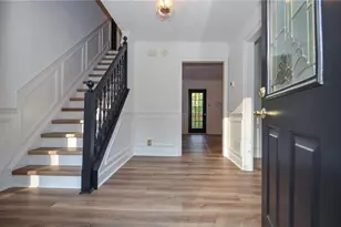 717 Hunt Station Dr, Lawrenceville, GA 30044 - Photo 5