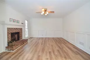 717 Hunt Station Dr, Lawrenceville, GA 30044 - Photo 17