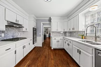 5395 Mount Vernon Way, Dunwoody, GA 30338 - Photo 11