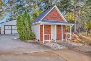 523 Barhams Ridge Dr, McDonough, GA 30252 - Photo 3