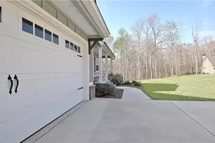 24 Deer Creek Ct, Moreland, GA 30259 - Photo 11