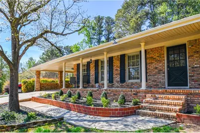 1325 Maple Drive SW, Lilburn, GA 30047 - Photo 5