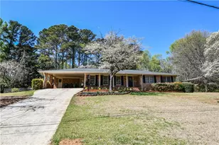 1325 Maple Dr SW, Lilburn, GA 30047 - Photo 7