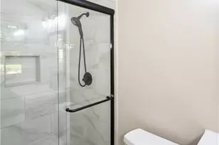 1325 Maple Dr SW, Lilburn, GA 30047 - Photo 19