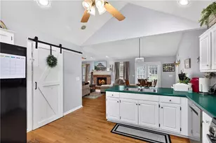 182 Suwanee Ct, Senoia, GA 30276 - Photo 11