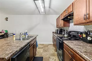 409 Erin Ct, Villa Rica, GA 30180 - Photo 9