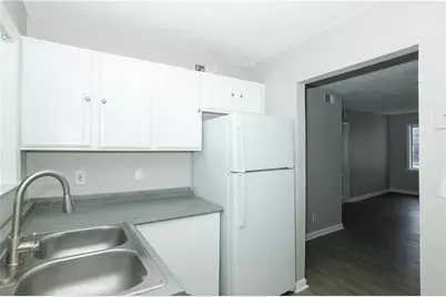 2065 Alison Court #Unit 6, Atlanta, GA 30311 - Photo 5