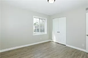 2065 Alison Ct, Atlanta, GA 30311 - Photo 9