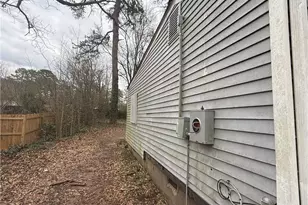 4191 Hanes Dr, Decatur, GA 30035 - Photo 5