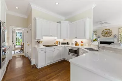 633 Longwood Drive NW, Atlanta, GA 30305 - Photo 11