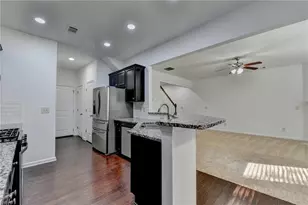 1000 Parkside Wood Ct, Lawrenceville, GA 30043 - Photo 19