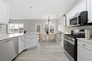 813 Cork Oak Ln, Lawrenceville, GA 30045 - Photo 11