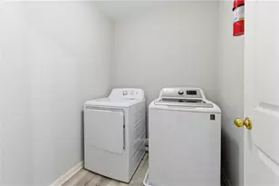 813 Cork Oak Ln, Lawrenceville, GA 30045 - Photo 29