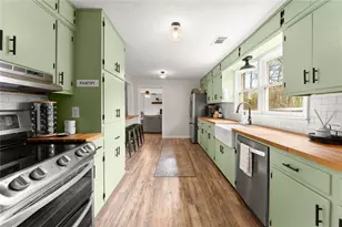 6958 County Line Dr, Lula, GA 30554 - Photo 13