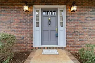 810 Oakstone Trail, Roswell, GA 30075 - Photo 3