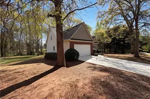 95 Woods Way, Jefferson, GA 30549 - Photo 3