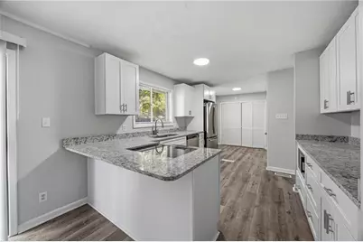 2494 Fairway Circle SW, Atlanta, GA 30331 - Photo 9