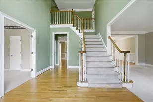 10805 Centennial Dr, Alpharetta, GA 30022 - Photo 13