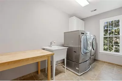 10805 Centennial Drive, Alpharetta, GA 30022 - Photo 29