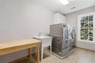 10805 Centennial Dr, Alpharetta, GA 30022 - Photo 29