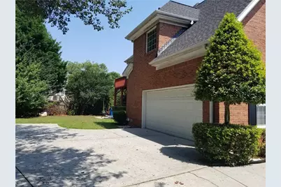 2828 Oglethorpe Run Square, Suwanee, GA 30024 - Photo 3