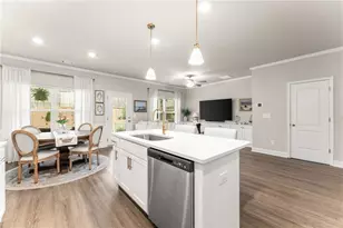 5696 Rockfern Dr, Lilburn, GA 30047 - Photo 17