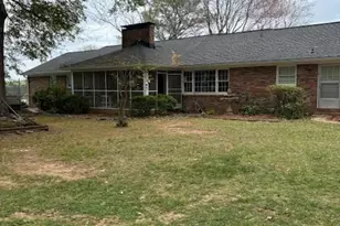 462 Dogwood Dr NW, Lilburn, GA 30047 - Photo 37