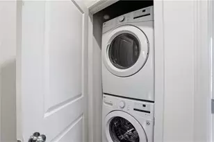 203 Color Cir, Atlanta, GA 30317 - Photo 19