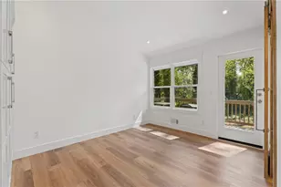 2746 Dale Creek Dr NW, Atlanta, GA 30318 - Photo 13