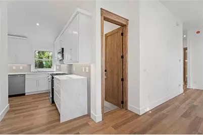 2746 Dale Creek Drive NW, Atlanta, GA 30318 - Photo 31