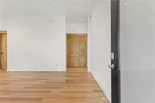 2746 Dale Creek Dr NW, Atlanta, GA 30318 - Photo 7