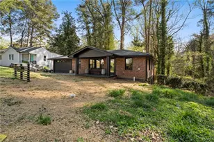 2746 Dale Creek Dr NW, Atlanta, GA 30318 - Photo 5