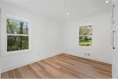 2746 Dale Creek Drive NW, Atlanta, GA 30318 - Photo 19