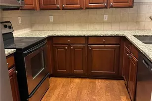 2129 Meadow Peak Rd, Duluth, GA 30097 - Photo 7