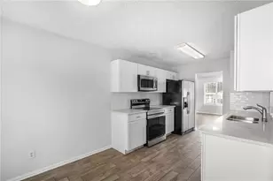 510 Saint James Ct, Lawrenceville, GA 30044 - Photo 9