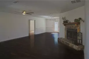 135 Dixie Ln, Covington, GA 30014 - Photo 5