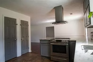 135 Dixie Ln, Covington, GA 30014 - Photo 9