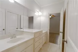 5127 Bentwater Ln SW, Lilburn, GA 30047 - Photo 37