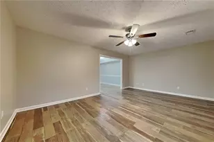 1570 Rose Pointe Dr, Loganville, GA 30052 - Photo 3