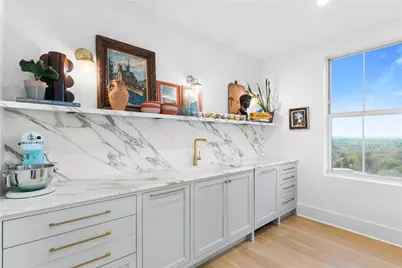 2881 Peachtree Road NE #2201, Atlanta, GA 30305 - Photo 17