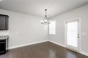 1018 Mays Hill SW, Atlanta, GA 30336 - Photo 9