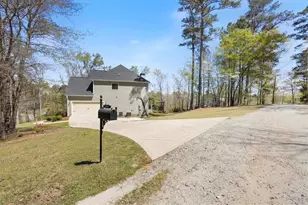 102 River Point Rd, Jackson, GA 30233 - Photo 5